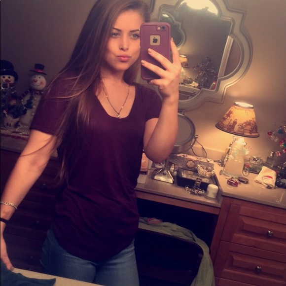 Meet your Posher, Emily - Picture 1 of 1